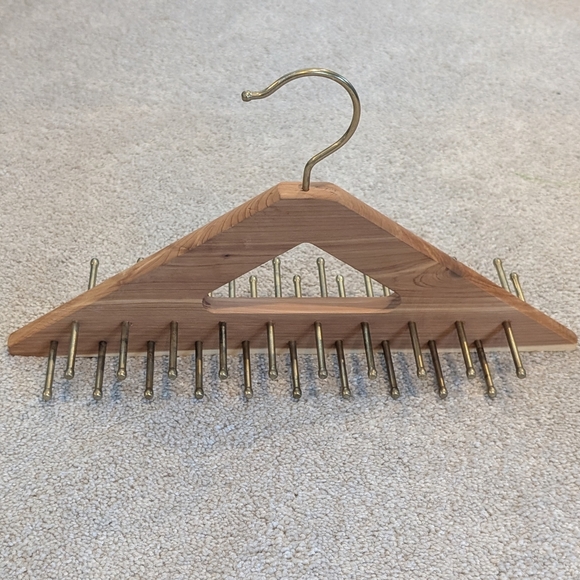 Wooden Tie Hanger, 2 Sided, 40 Posts for Ties - Picture 3 of 4